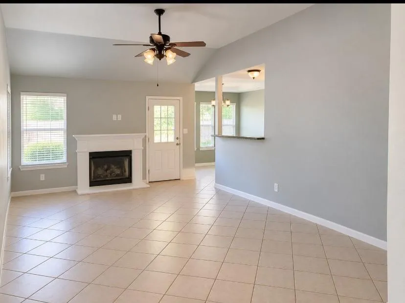 1303 Nightshade Lane Leander, TX 78641