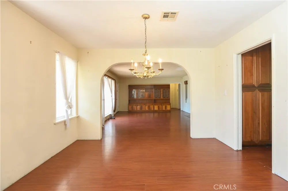 3485 Harding Riverside, CA 92506