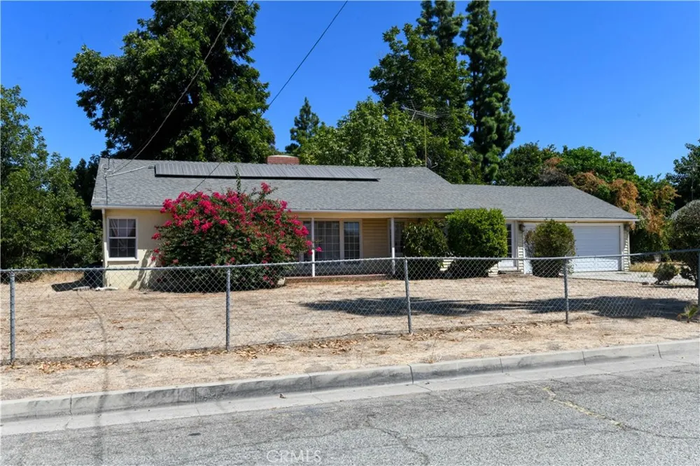 3485 Harding Riverside, CA 92506