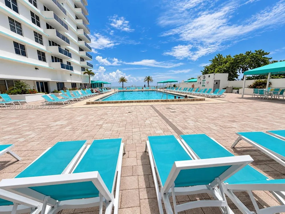 3725 S Ocean Dr #1402 Hollywood, FL 33019