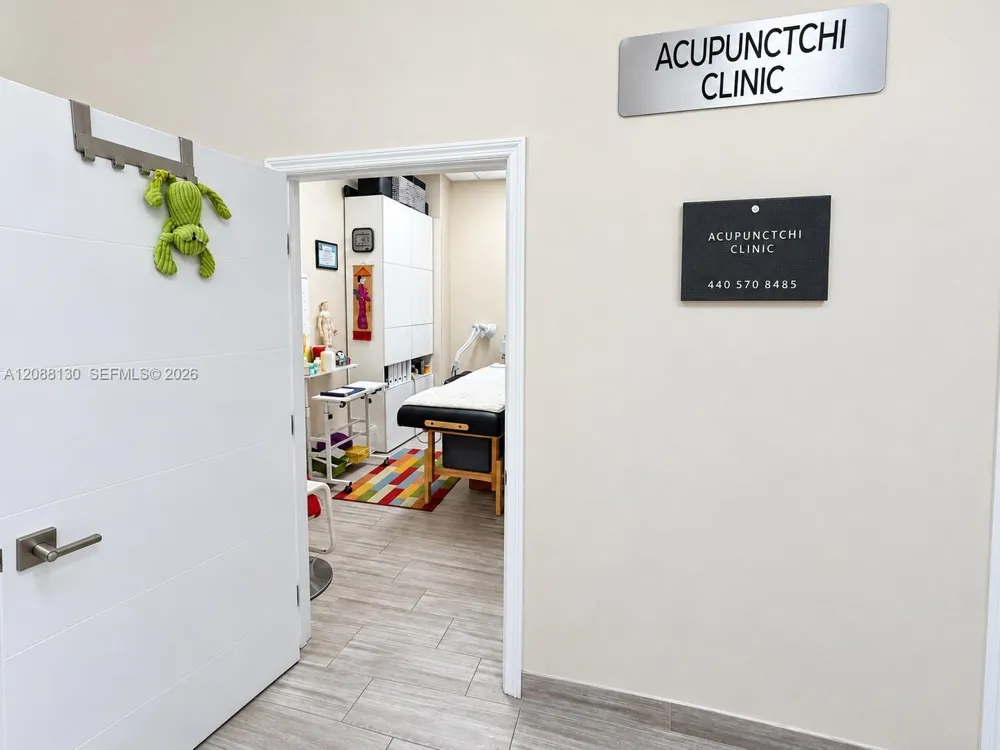 3725 S Ocean Dr #1402 Hollywood, FL 33019
