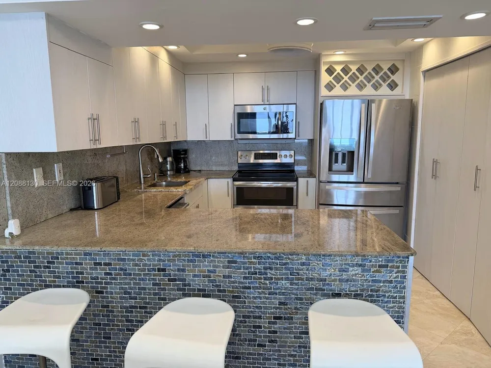 3725 S Ocean Dr #1402 Hollywood, FL 33019