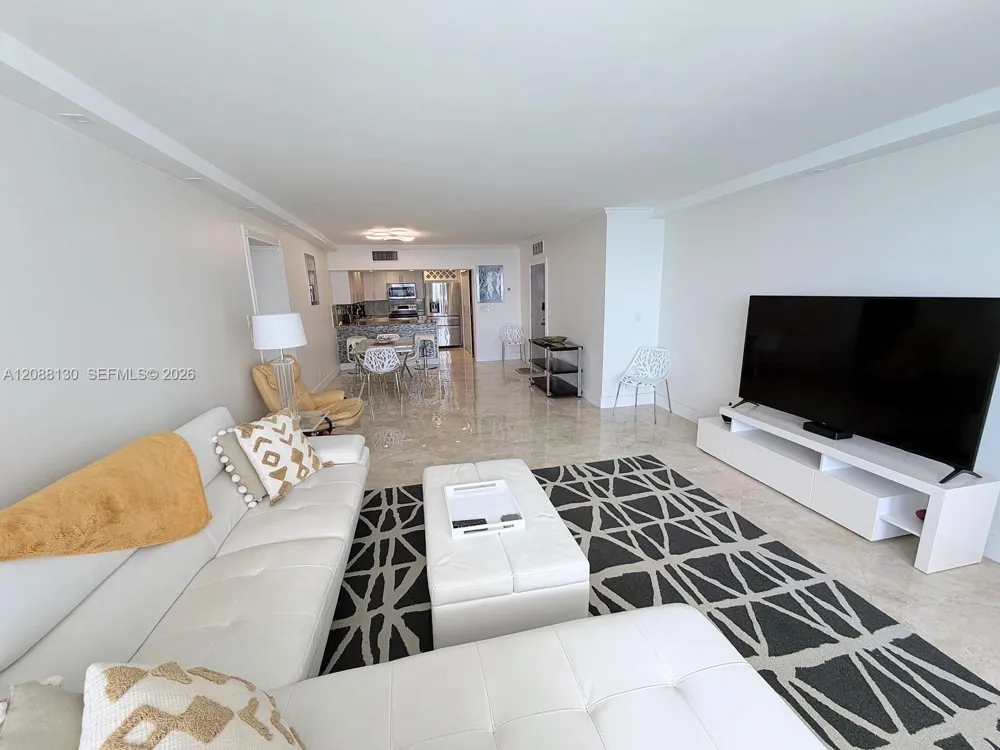 3725 S Ocean Dr #1402 Hollywood, FL 33019