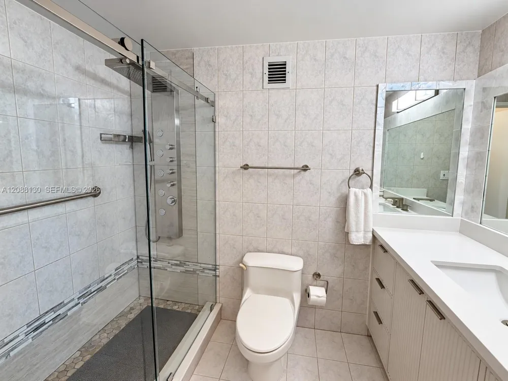 3725 S Ocean Dr #1402 Hollywood, FL 33019