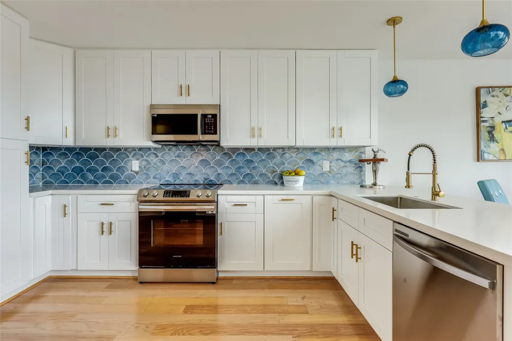 125 Comanche Point Point Venture, TX 78645