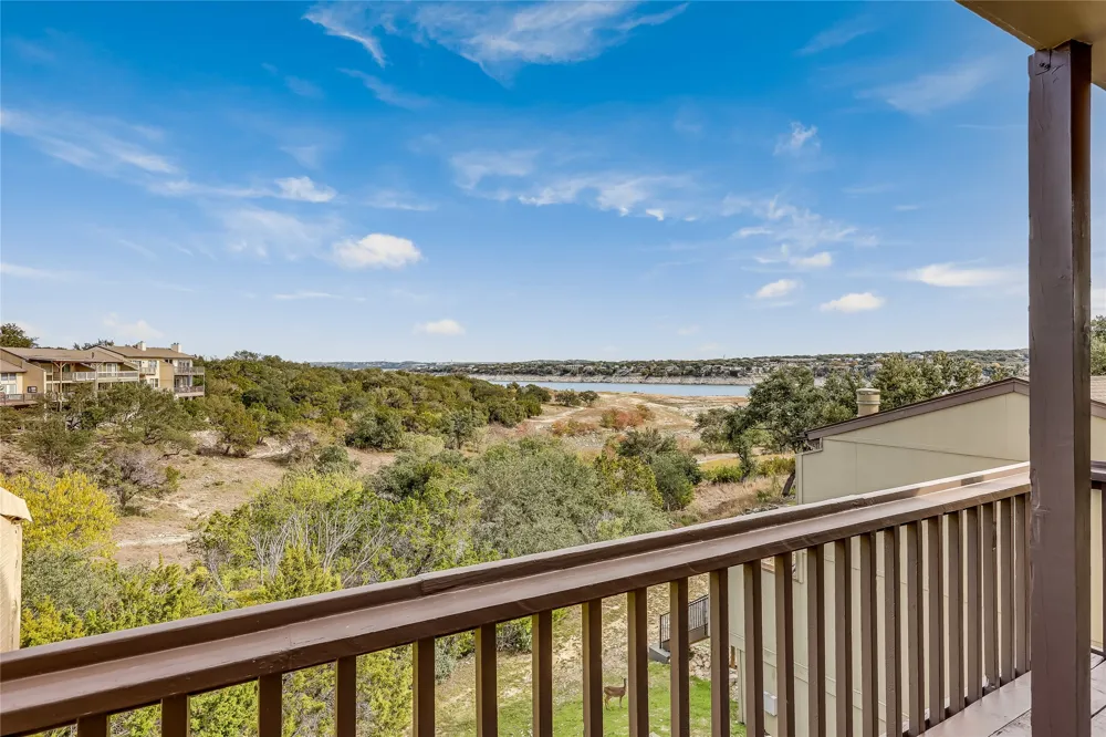 125 Comanche Point Point Venture, TX 78645