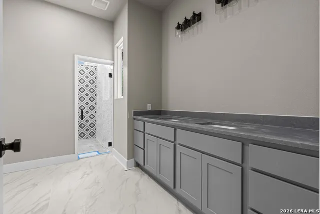 129 Rayner Pl Spring Branch, TX 78070