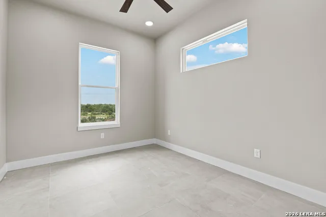 129 Rayner Pl Spring Branch, TX 78070