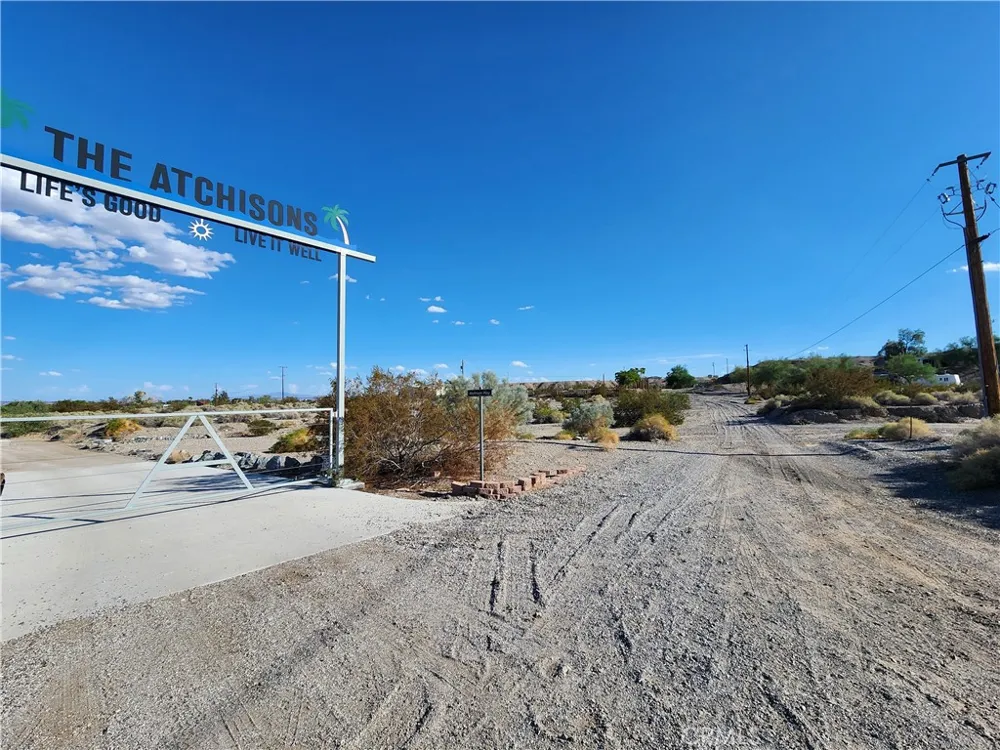3950 Wetmore Needles, CA 92363