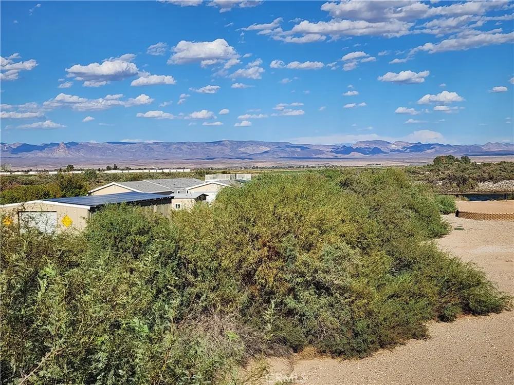 3950 Wetmore Needles, CA 92363