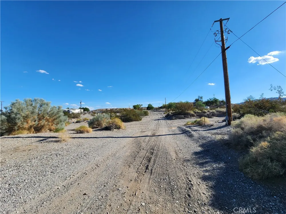 3950 Wetmore Needles, CA 92363