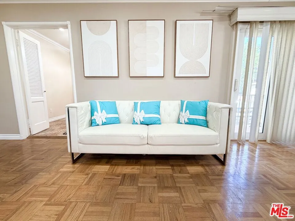 359 Blackshear Avenue Los Angeles, CA 90022
