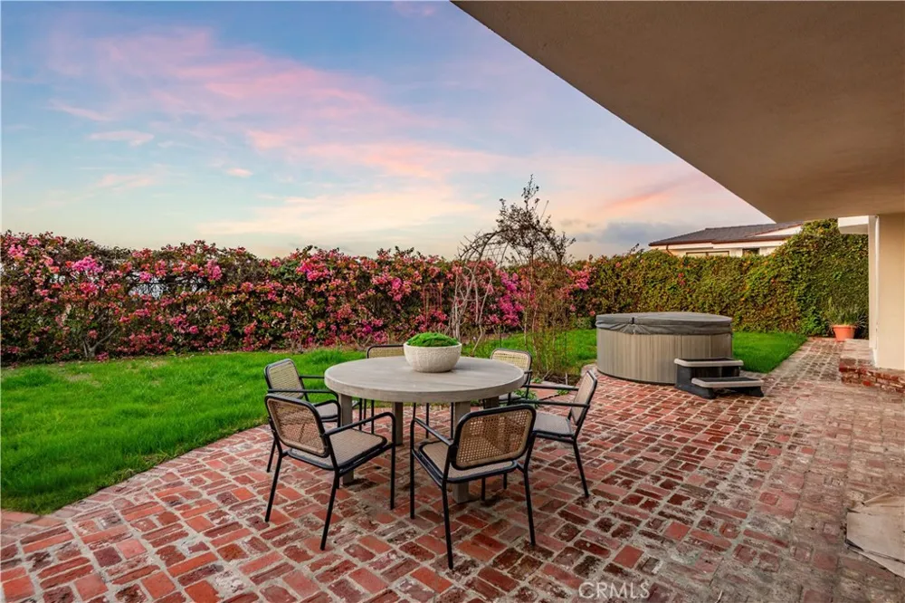 417 Via Almar Palos Verdes Estates, CA 90274