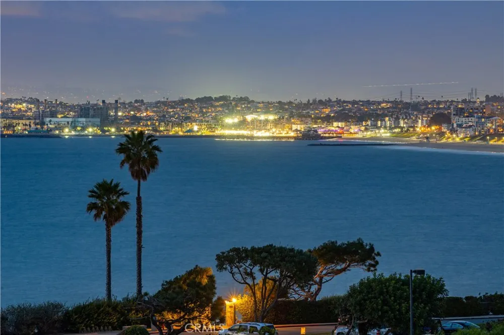 417 Via Almar Palos Verdes Estates, CA 90274