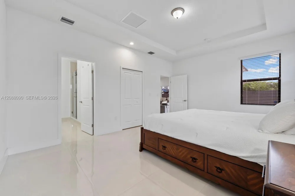 14540 SW 22nd St Miami, FL 33175