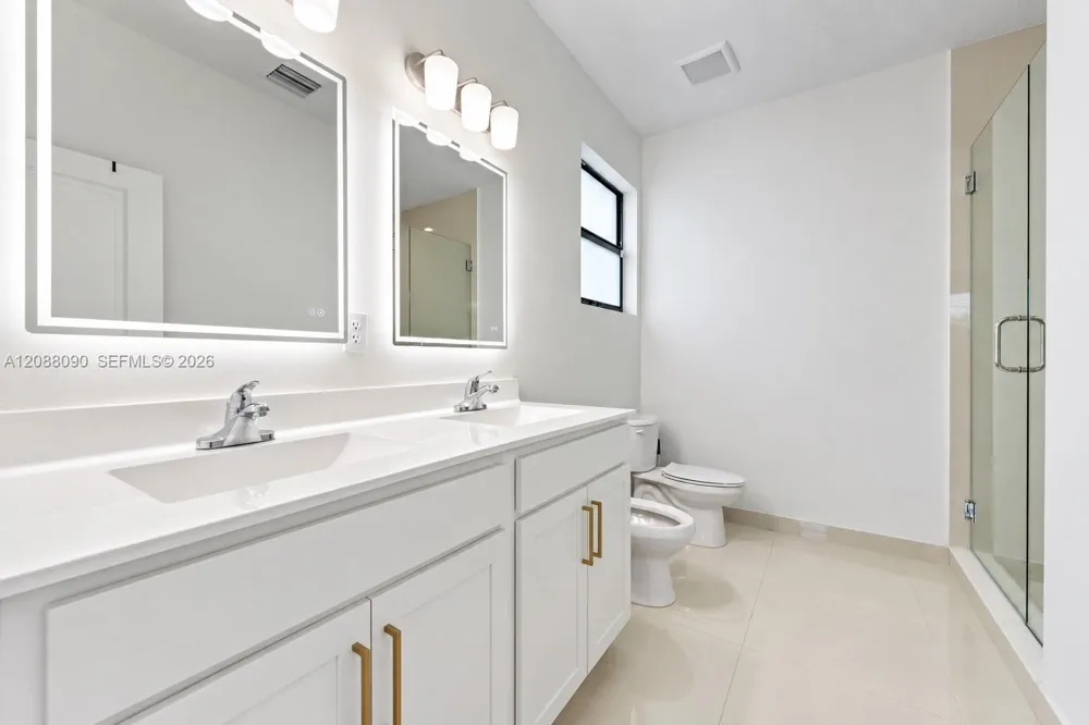 14540 SW 22nd St Miami, FL 33175