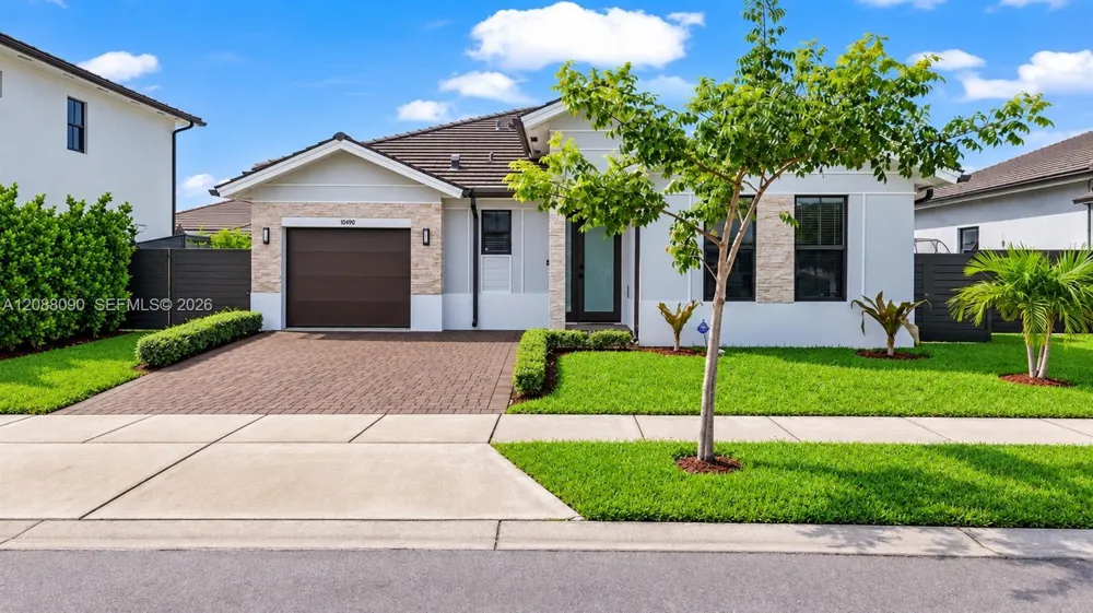 14540 SW 22nd St Miami, FL 33175