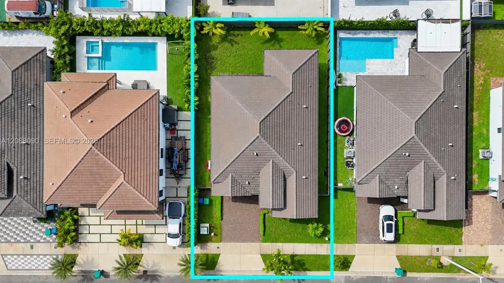 14540 SW 22nd St Miami, FL 33175