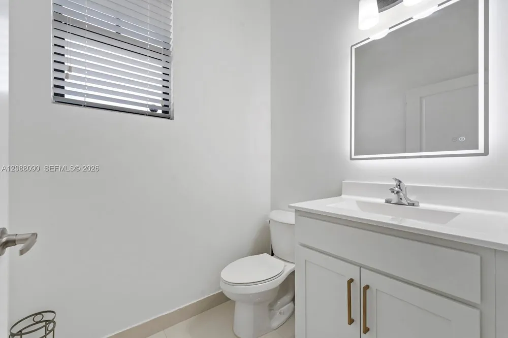 14540 SW 22nd St Miami, FL 33175