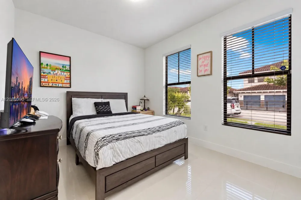 14540 SW 22nd St Miami, FL 33175