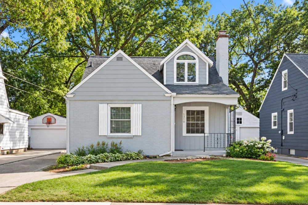 1310 Orville Street SE Grand Rapids, MI 49507