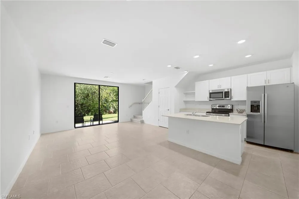 14191 oviedo Place Fort Myers, FL 33905