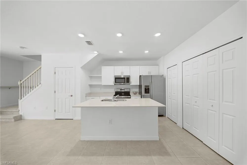 14191 oviedo Place Fort Myers, FL 33905