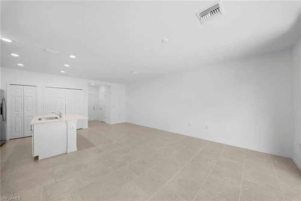 14191 oviedo Place Fort Myers, FL 33905