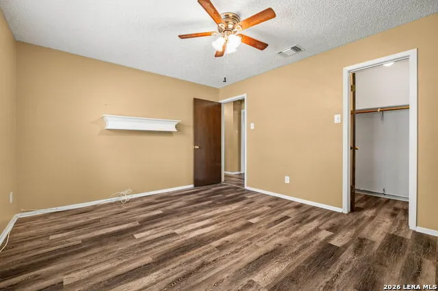1033 E Live Oak Schertz, TX 78154