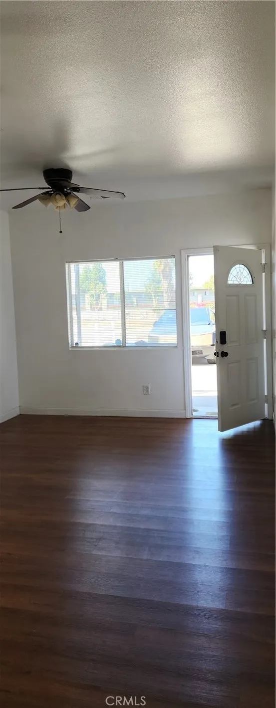 6454 Lake Riverside, CA 92503