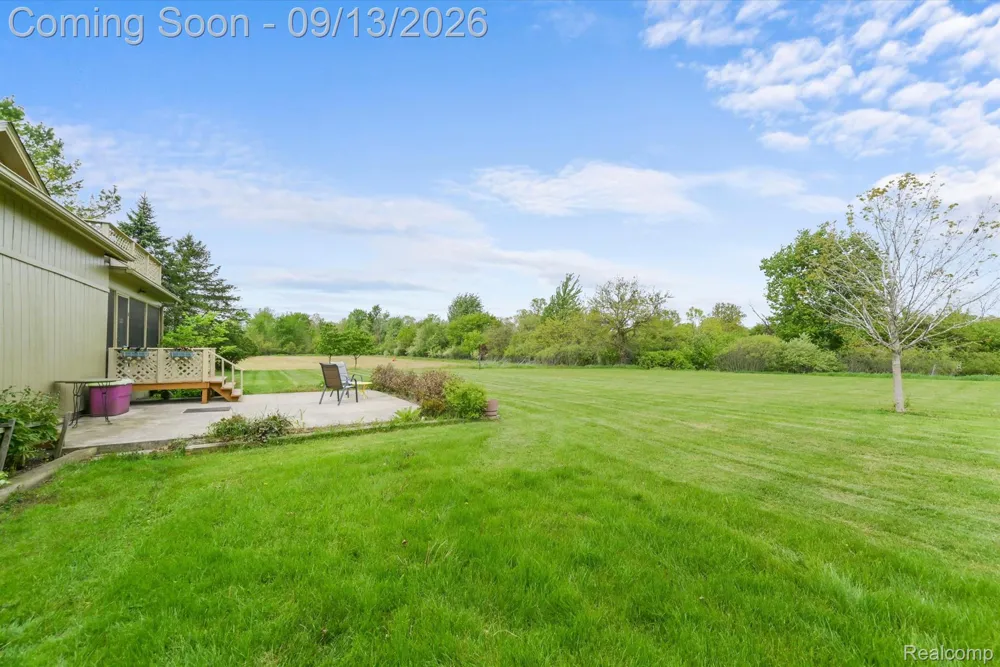 12242 S Stoney Creek Road Exeter Township, MI 48159