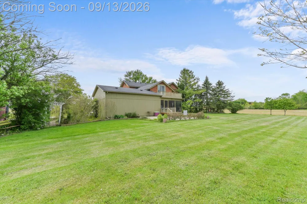 12242 S Stoney Creek Road Exeter Township, MI 48159