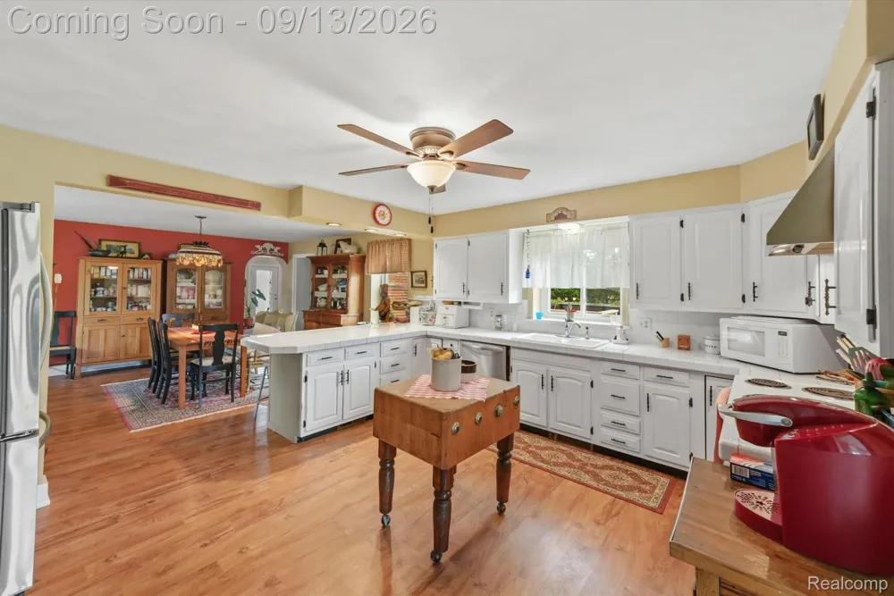 12242 S Stoney Creek Road Exeter Township, MI 48159