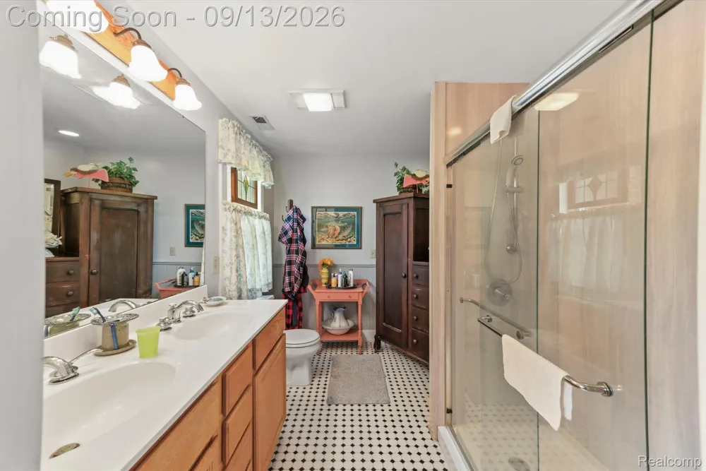 12242 S Stoney Creek Road Exeter Township, MI 48159