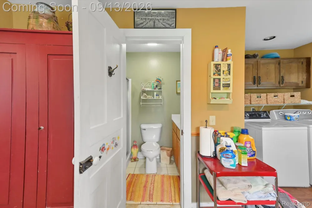 12242 S Stoney Creek Road Exeter Township, MI 48159
