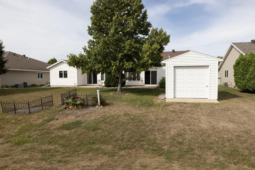 807 Morningside Drive Casselton, ND 58012