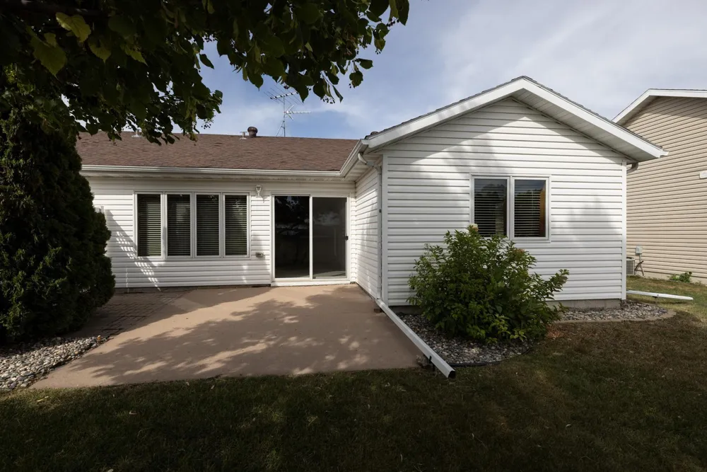 807 Morningside Drive Casselton, ND 58012