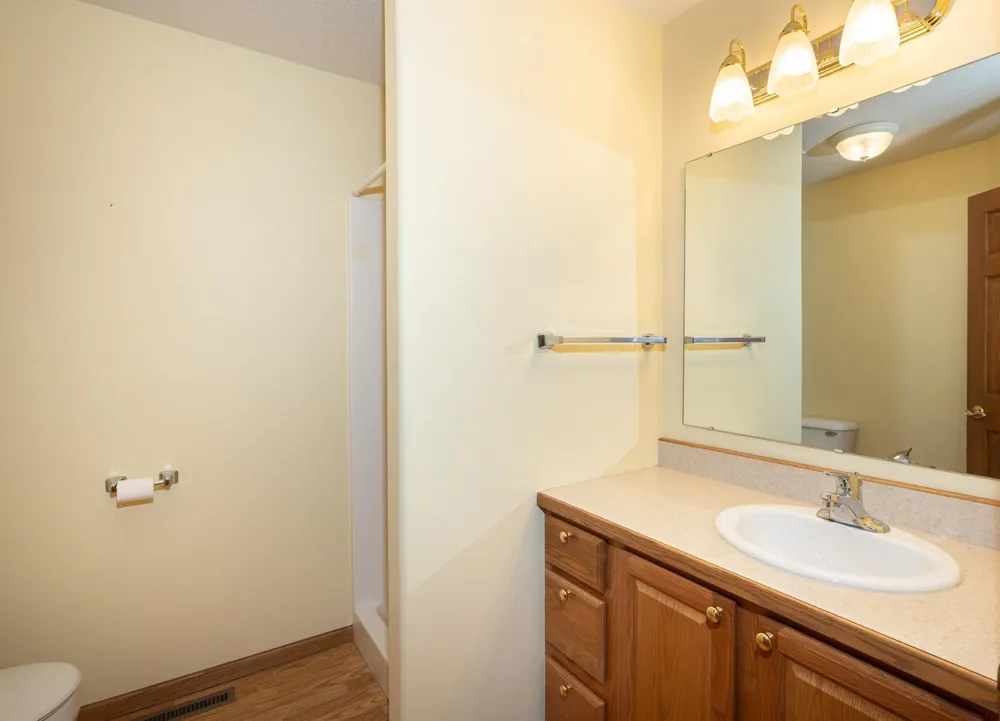 807 Morningside Drive Casselton, ND 58012