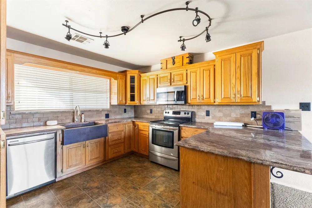 17760 County Road 3518 Ada, OK 74820