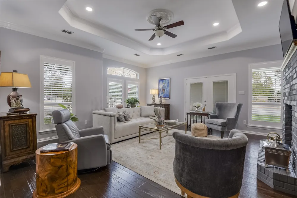 818 Amherst Drive Waxahachie, TX 75165