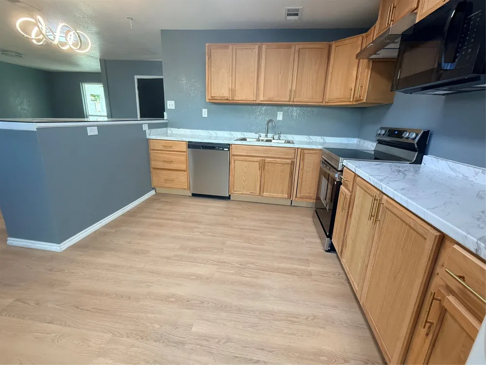 10870 Cassandra Way Dallas, TX 75228