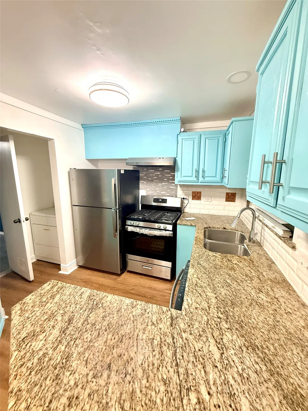 10870 Cassandra Way Dallas, TX 75228
