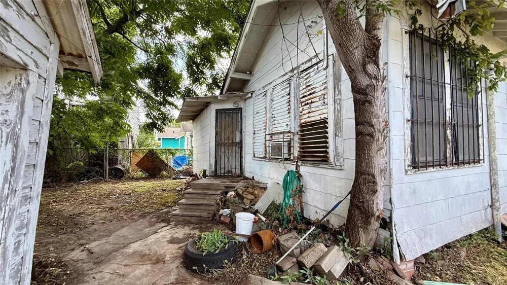6722 Avenue E Houston, TX 77011