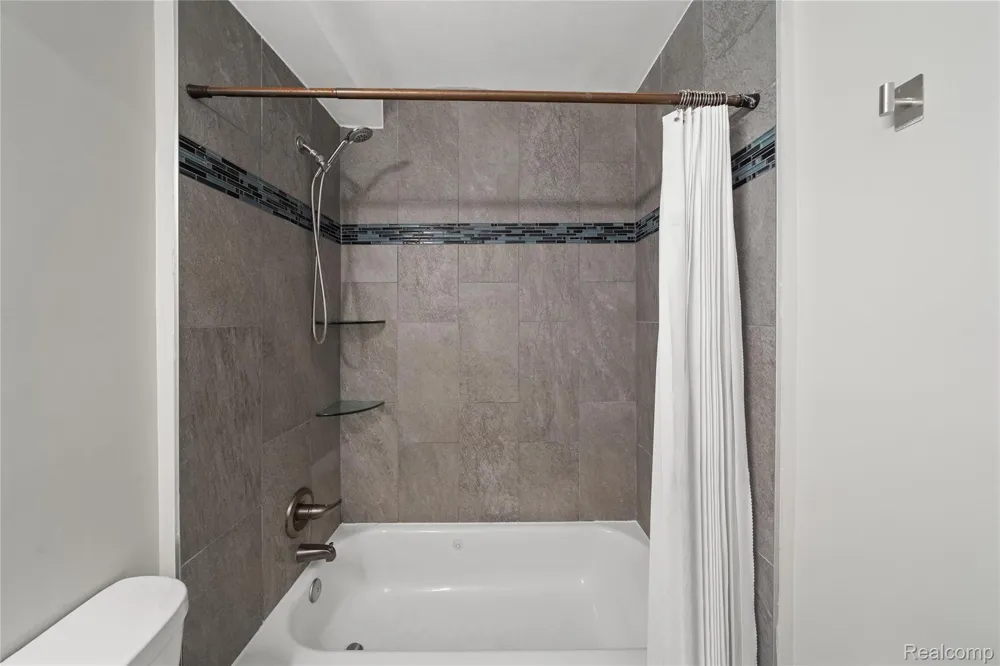 11610 Cardwell Street Livonia City, MI 48150