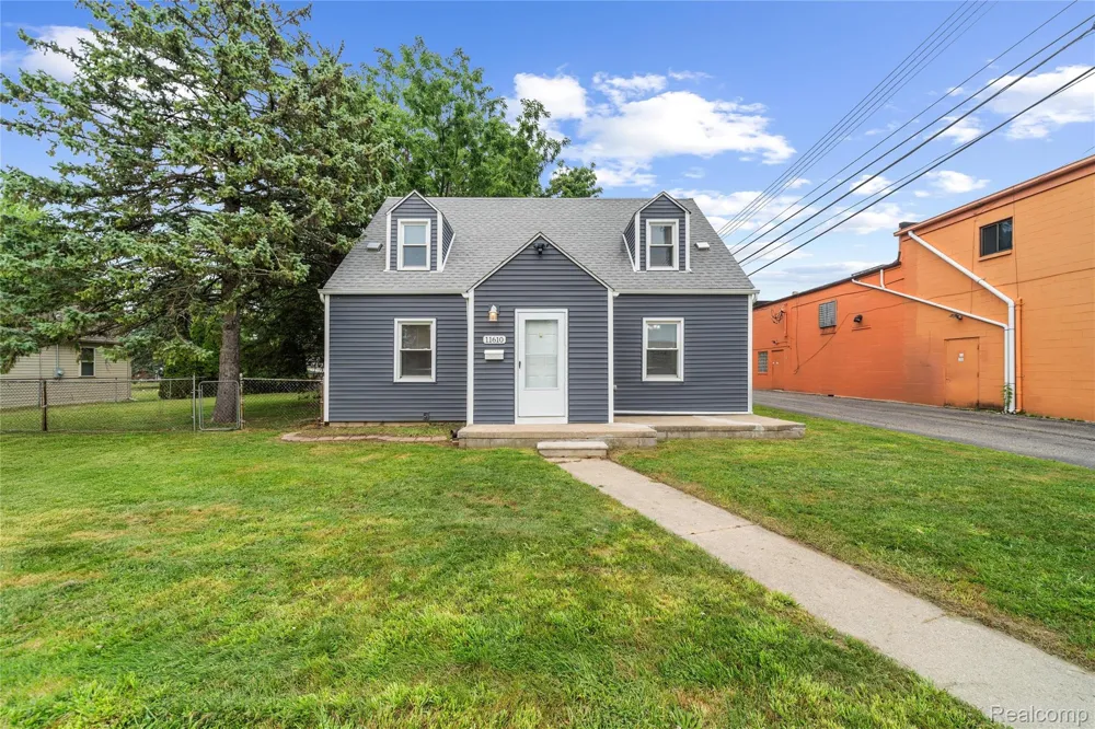 11610 Cardwell Street Livonia City, MI 48150