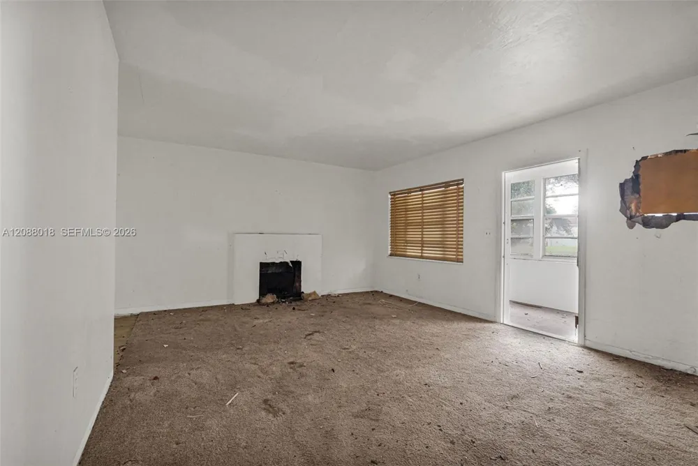 424 Minola Dr Miami Springs, FL 33166