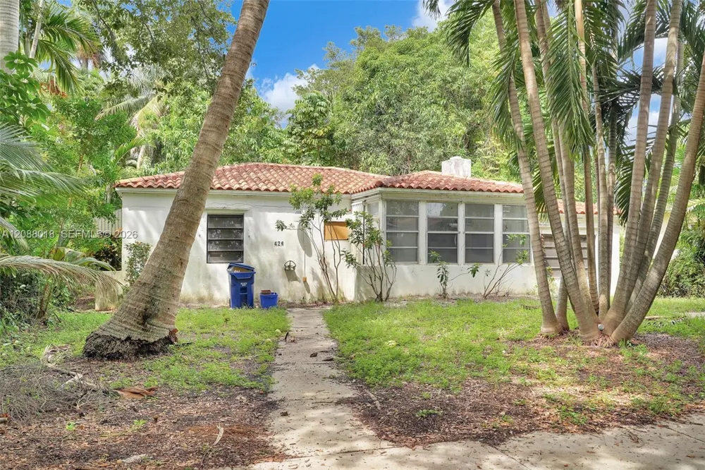 424 Minola Dr Miami Springs, FL 33166
