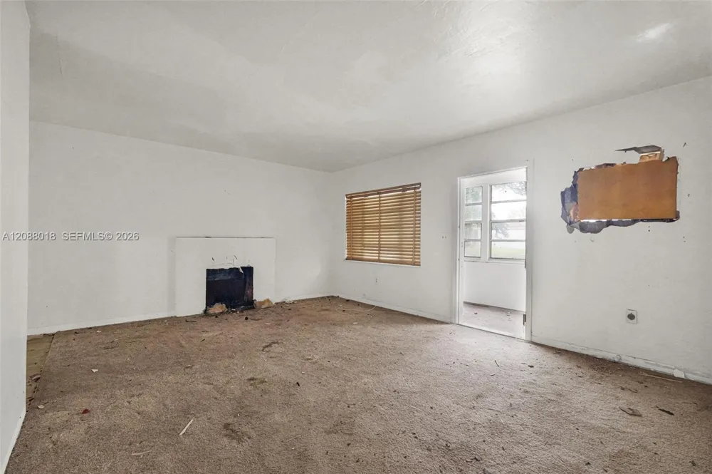 424 Minola Dr Miami Springs, FL 33166