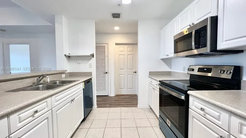1203 Town Center Dr #415 Jupiter, FL 33458