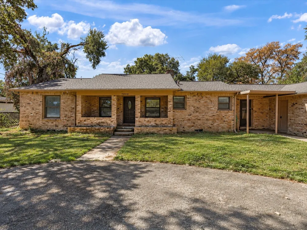 7905 Ella Young Drive Lakeside, TX 76135